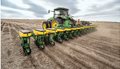 john_deere_1725c_stack_fold_planter