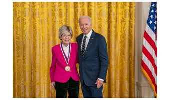Mary_Dell_Chilton_at_White_House_with_President_Biden_Oct_2023_Hi_Res_RYAN_MORRIS_CREDIT