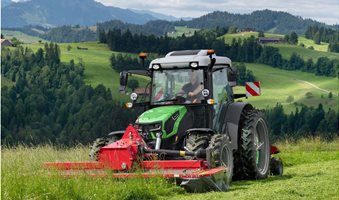 The-new-Deutz-Fahr-5D-Series-MY24-tractors-are-designed-for-traditional-farms-large-fruit-orchards-and-farm-houses_2