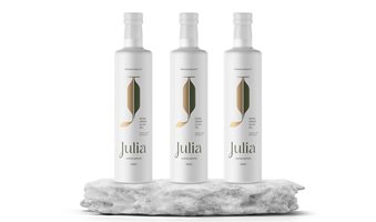 julia-olive-oil-1
