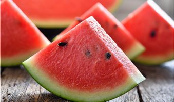 watermelon-slices-to-represent-allergy-1024x745
