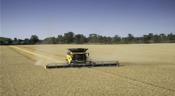 New_Holland_CR11_653615