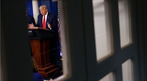 Trump-corona-briefing-AP-img