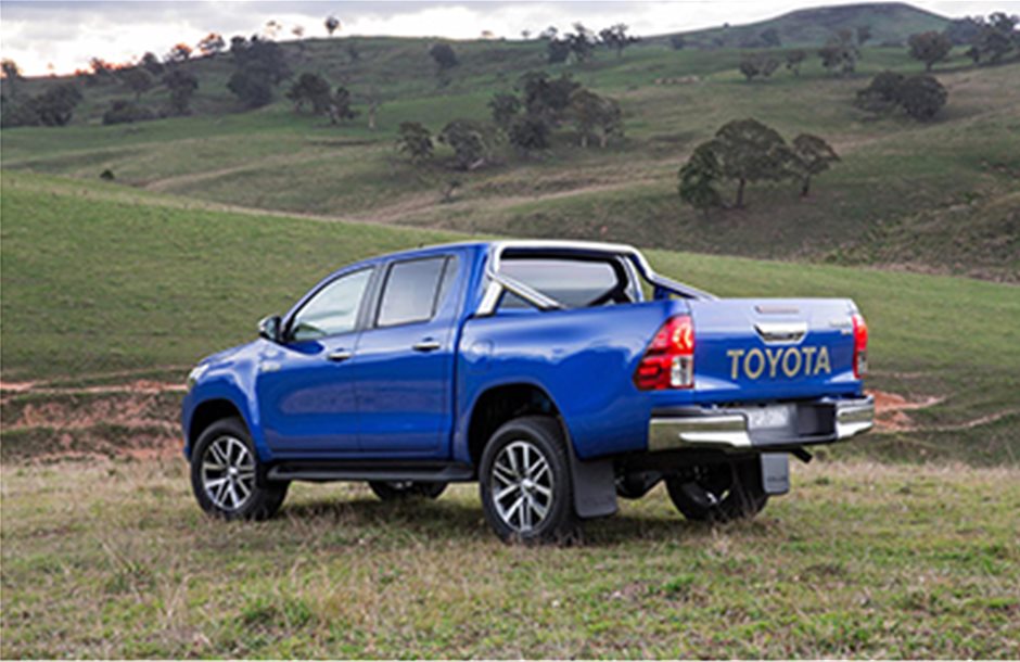 Η 8η γενιά pick-up Toyota Hillux ξεδιπλώνεται