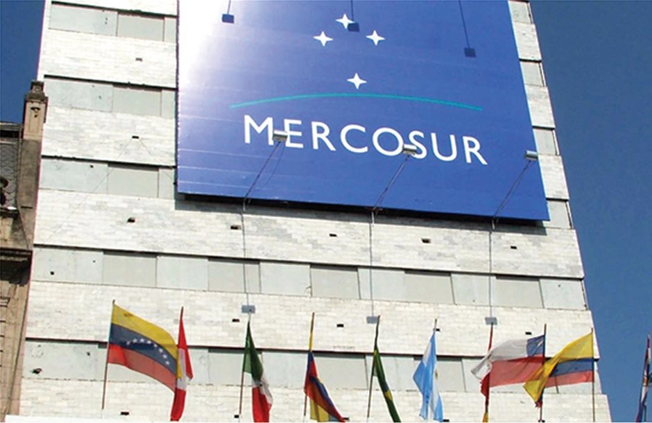Βόειο και αιθανόλη τίναξαν στον αέρα το εμπορικό ντηλ ΕΕ με Mercosur