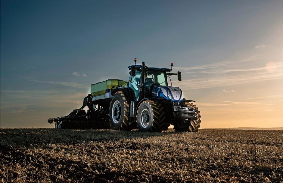 Customer-inspired-innovations-from-CNHs-global-agriculture-brands-Case-IH-and-New-Holland-have-won-six-2024-AE50-awards