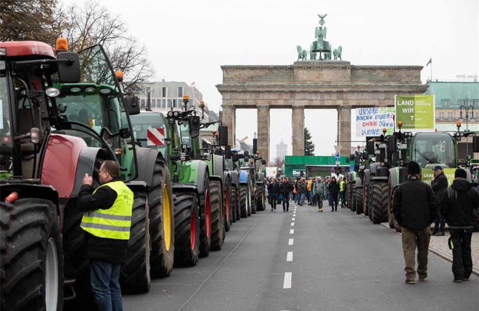 German-farmers-protest-government-restrictions-on-fertilizers-pesticides