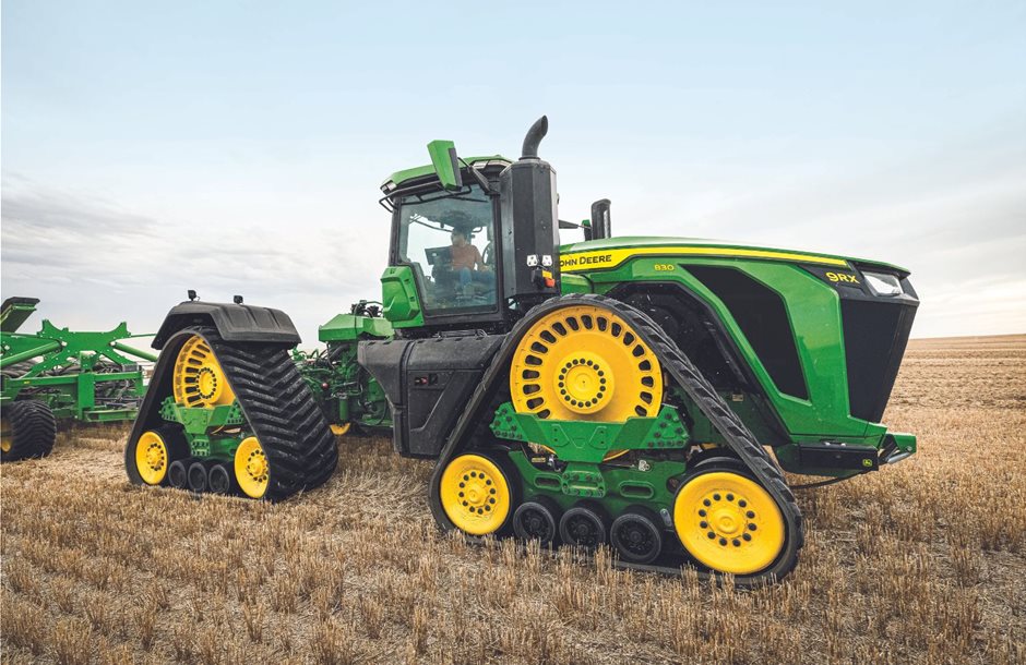 John-Deere-introduces-a-new-lineup-of-high-horsepower-four-track-tractors-including-an-830-horsepower-option