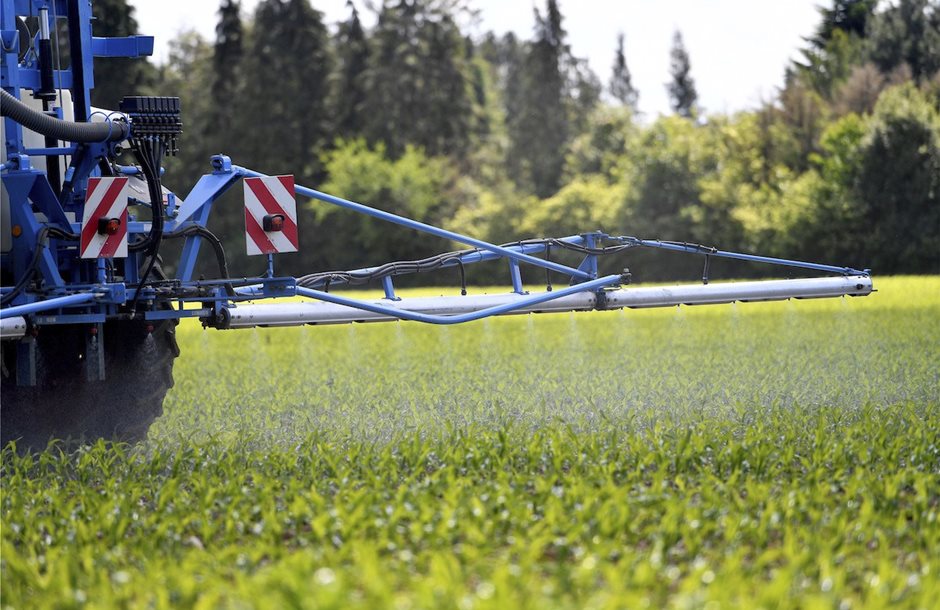 farmer-applies-herbicide-glyphosate-on-field-December-2020