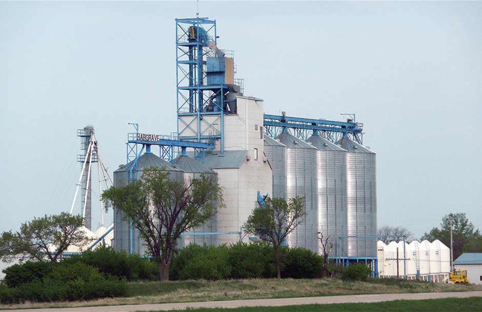 building-transport-farming-tower-industry-agriculture-1146940-pxhere_com