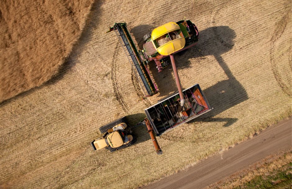 drone-aerials-for-farm-filming