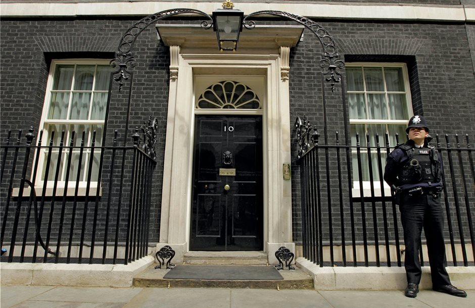 front-residence-office-10-Downing-Street-prime