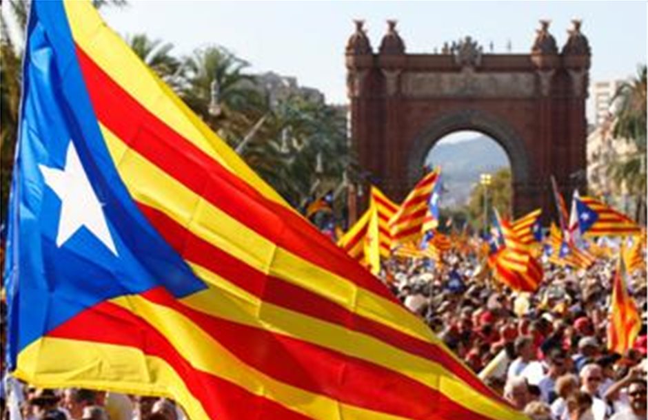 Προτροπή για μαζικές διαδηλώσεις μετά τη σύλληψη αυτονομιστών ηγετών στην Καταλονία