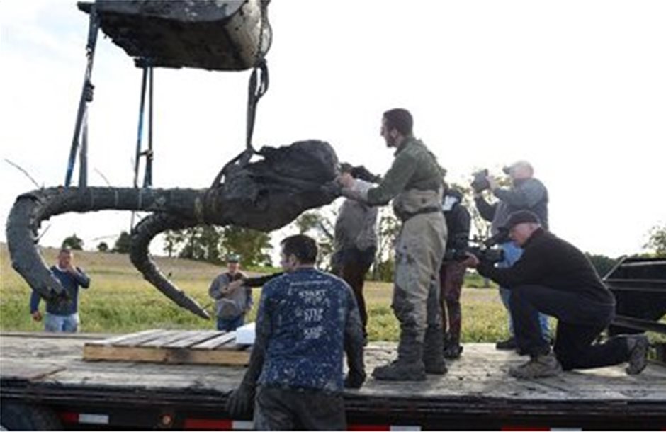 Aμερικανός αγρότης ξέθαψε οστά προϊστορικού μαμούθ