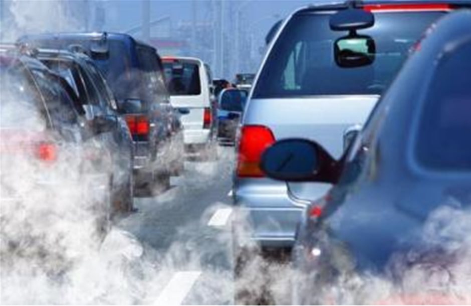 Ελέγχους για μείωση εκπομπής ρύπων αυτοκινήτων ζητά η ΕΕ
