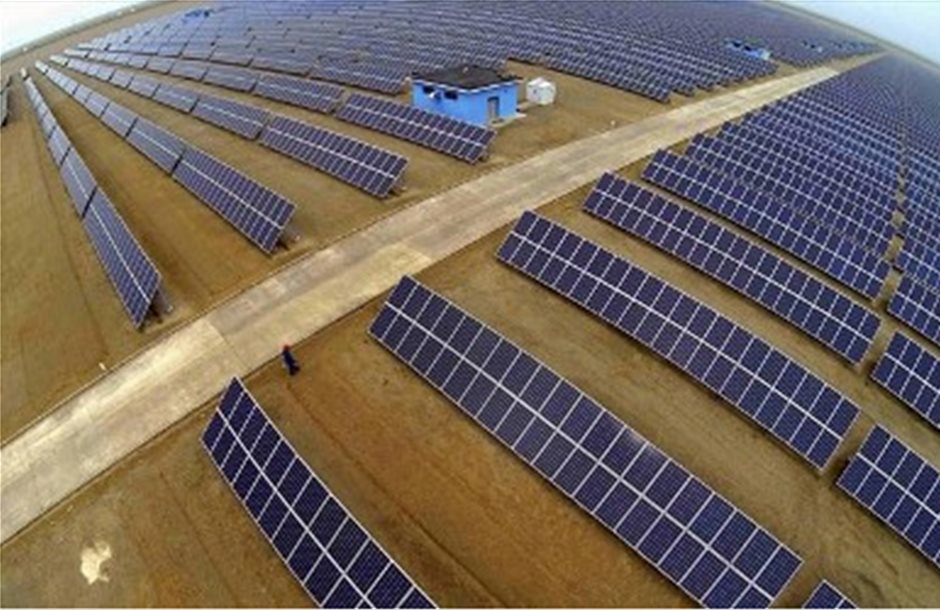 Νέο ρεκόρ χαμηλής τιμής στην ηλιακή ενέργεια στο Αμπού Ντάμπι