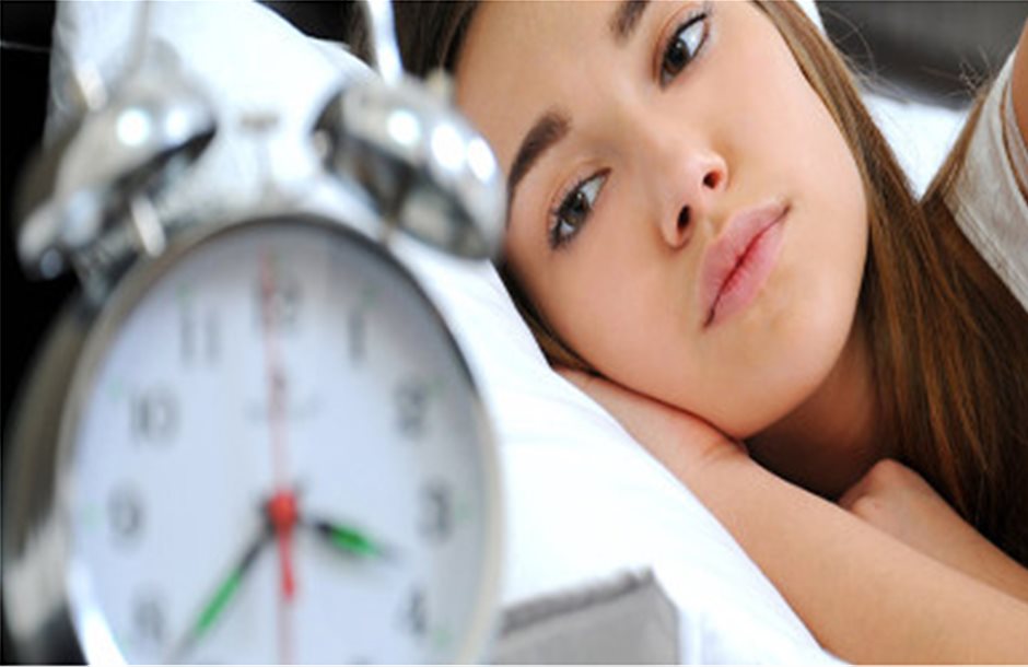 Σε διαταραγμένο ύπνο οδηγεί η μεγάλη κατανάλωση λιπαρών και ζάχαρης 
