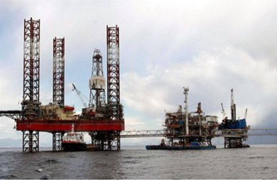 Εταιρείες πετρελαίου ερευνά η Κομισιόν για χειραγώγηση τιμών