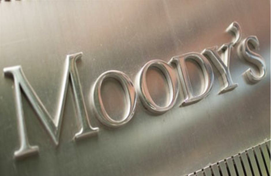 Στα 33 δολάρια βλέπει τη μέση τιμή πετρελαίου το 2016 η Moody's