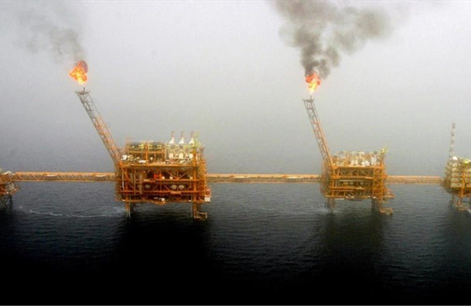 petrelaio-eksedra-persikos-kolpos-iran_4