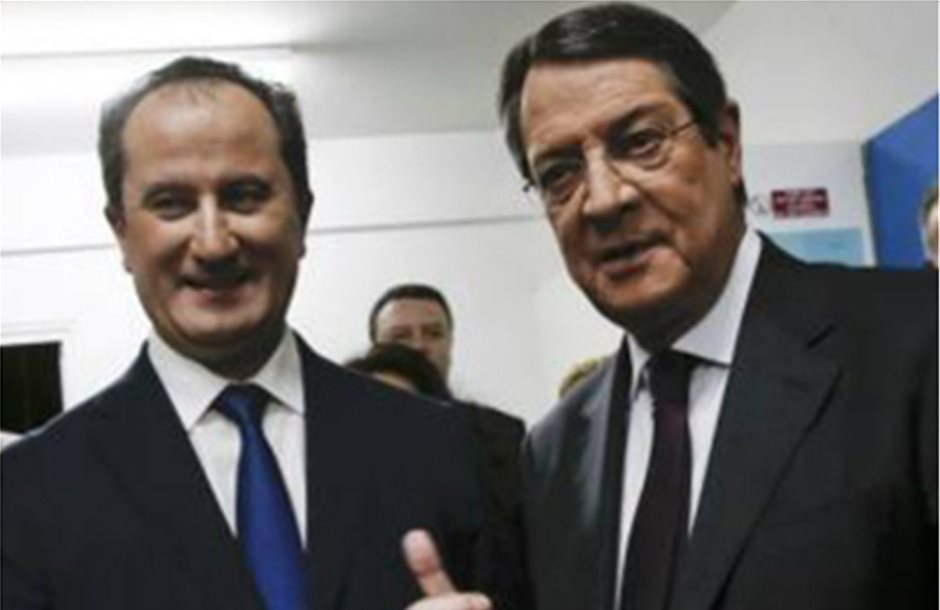 Αναστασιάδης και Μαλάς στο β' γύρο των εκλογών στην Κύπρο