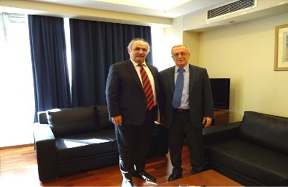 Εξαγωγές και αγρεργάτες στη συνάντηση Μπόλαρη με τον Αλβανό Πρέσβη