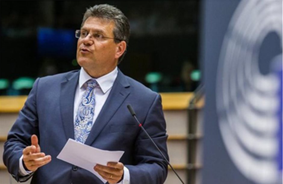 Ο Σέφτσοβιτς θα διεκδικήσει την προεδρία της Κομισιόν