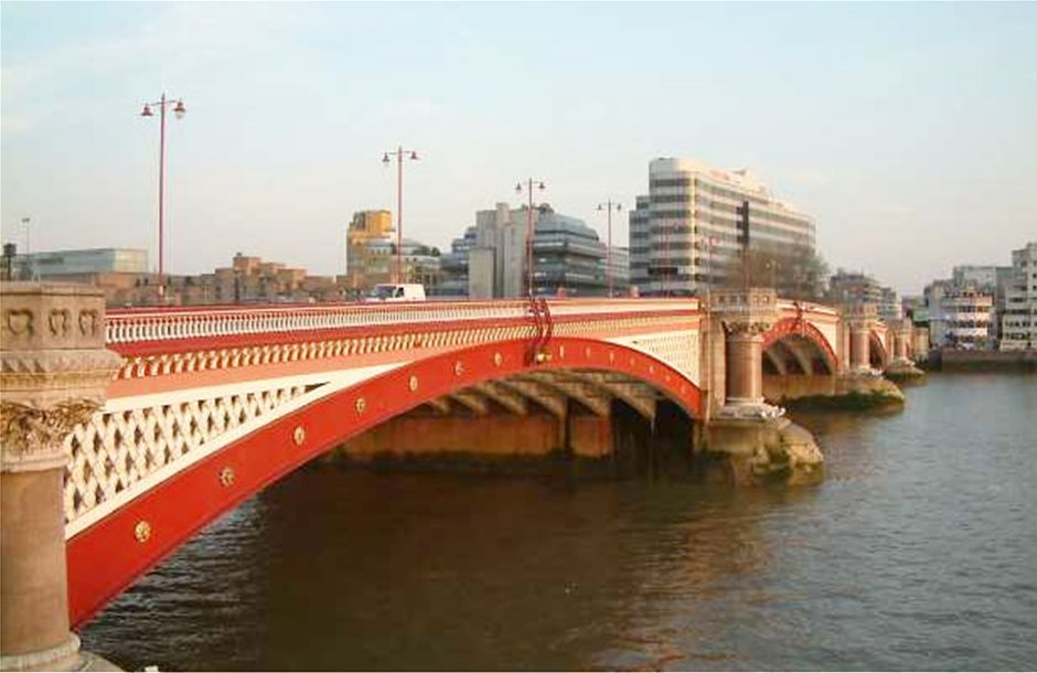 Στο Λονδίνο θα κατασκευαστεί η πρώτη φ/β γέφυρα του κόσμου