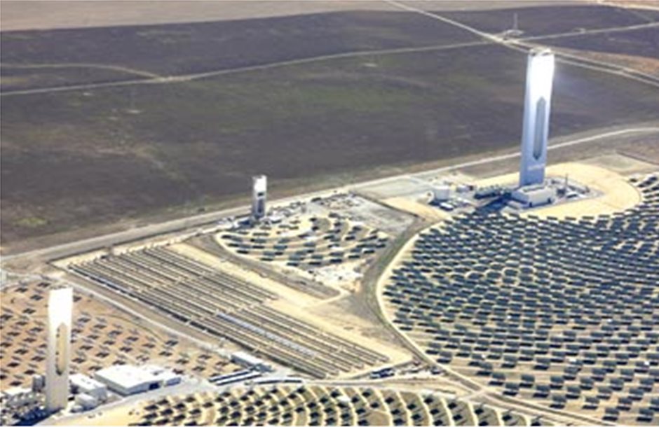 Δίδυμοι ηλιακοί πύργοι 230 μέτρων στην Καλιφόρνια