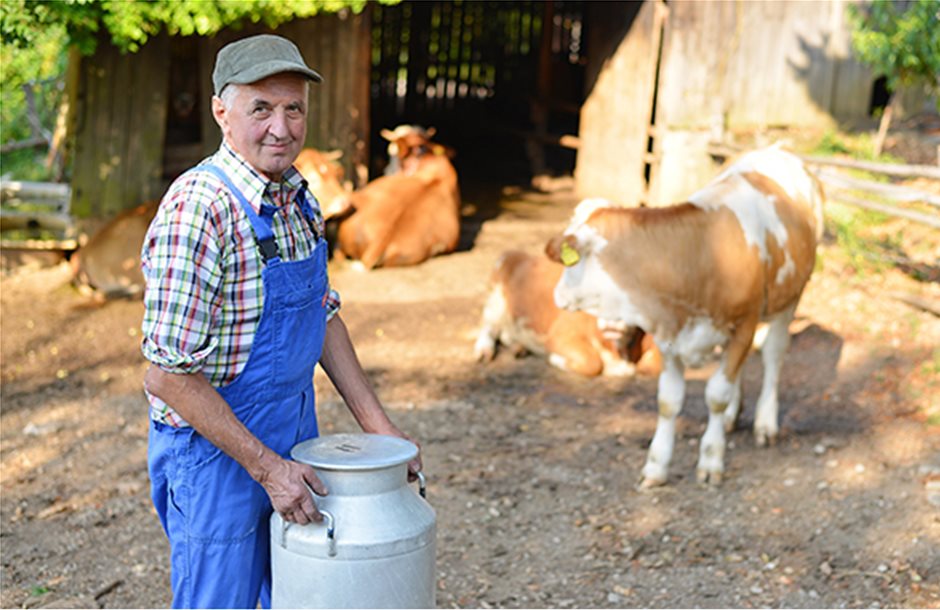 Για λίμνες γάλακτος στην Ευρώπη ανησυχεί ο Επίτροπος Χόγκαν