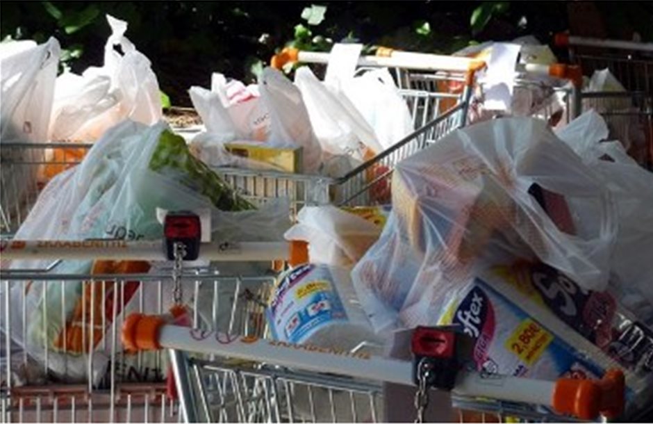 Τέλος οι δωρεάν λεπτές πλαστικές σακούλες στα σούπερ μάρκετ το νέο έτος