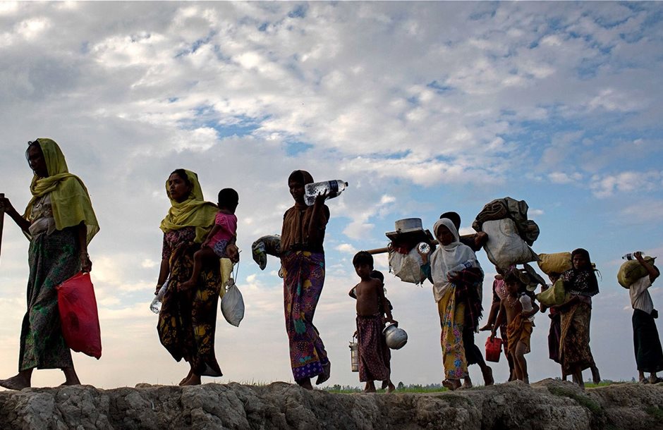rohingya-people-walking-refugees-1