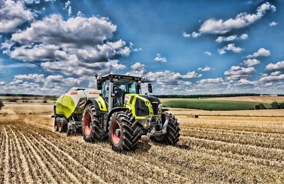 thumb2-4k-claas-axion-870-hdr-harvesting-hay-2019-tractors