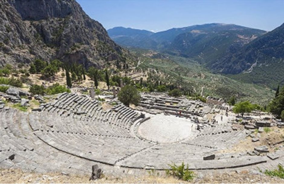 Έπεσαν οι υπογραφές για την «Αποκατάσταση του Αρχαίου Θεάτρου Δελφών» 