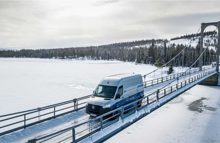 winter-trials-mercedes-benz-esprinter-in-sweden