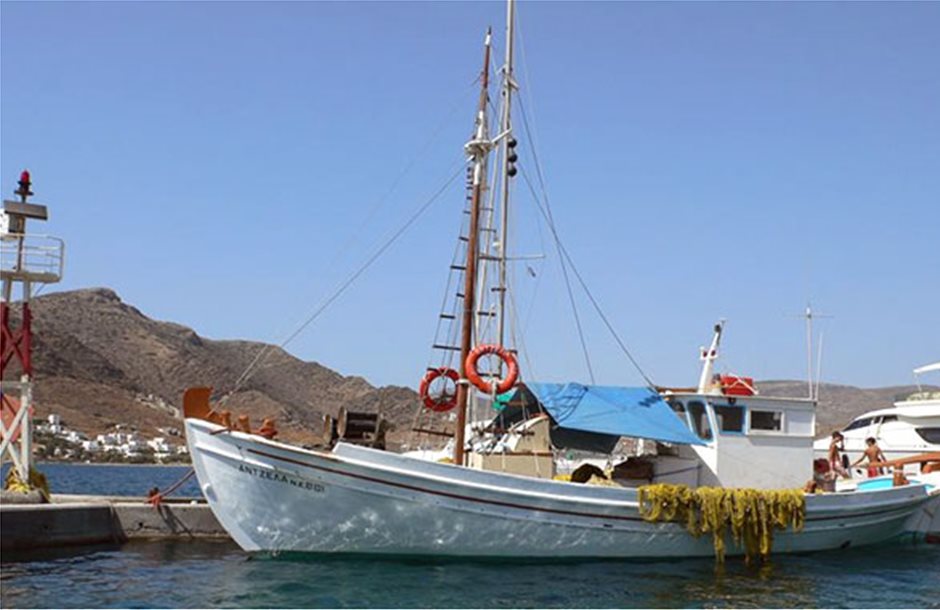 Νέες άδειες για τους επαγγελματίες αλιείς